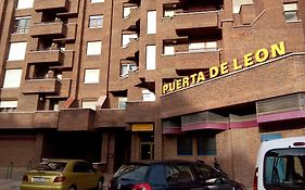 Apartamentos Turisticos Puerta de León